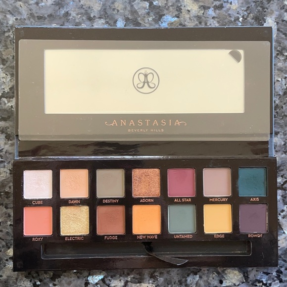 Anastasia Beverly Hills Subculture palette